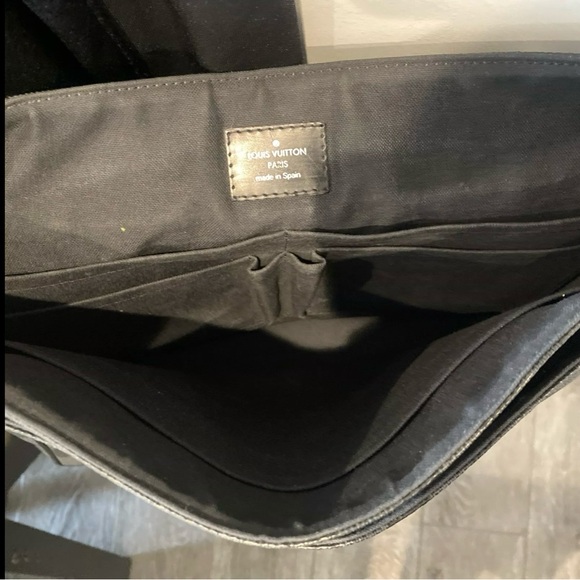 Louis Vuitton District Messenger PM Shoulder Bag Black Canvas/Leather Damier. - Picture 8 of 12